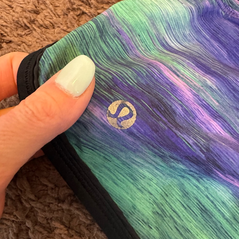 Lululemon Drop It Low Run Shorts Rio Nights Multi Purple Roll Waist Mid Rise 8 - Picture 4 of 9